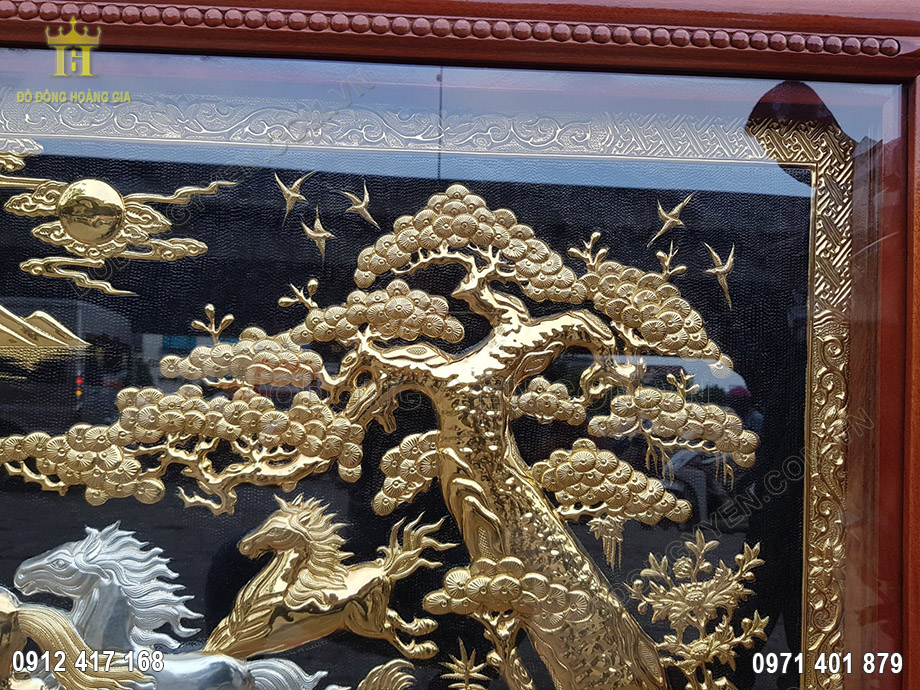 Kh&ocirc;ng chỉ gi&uacute;p mang lại may mắn cho gia chủ m&agrave; treo tranh trong nh&agrave; c&ograve;n gi&uacute;p thể hiện vị thế cũng như gu thẩm mỹ của ch&iacute;nh gia chủ